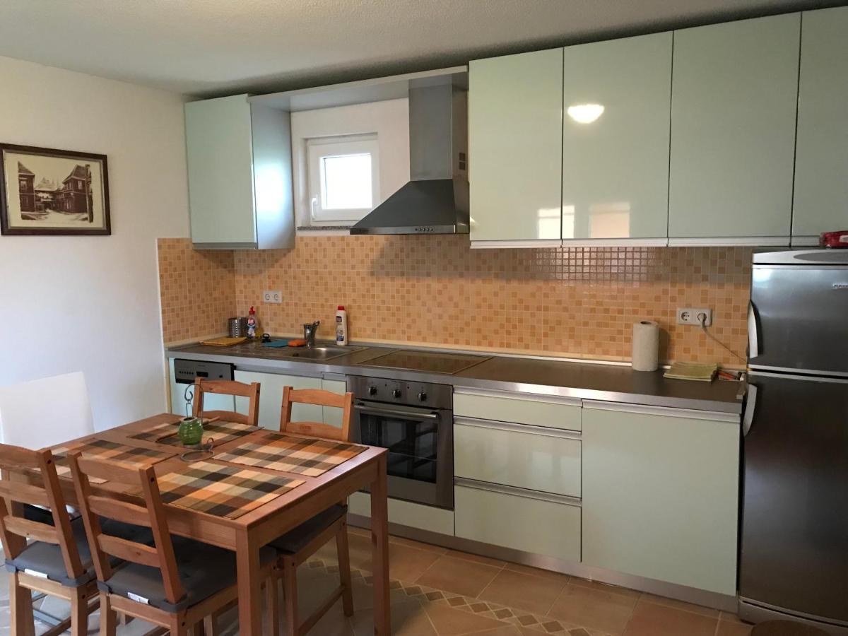 Апартаменты Minihaus In Zagreb Сесвете Экстерьер фото