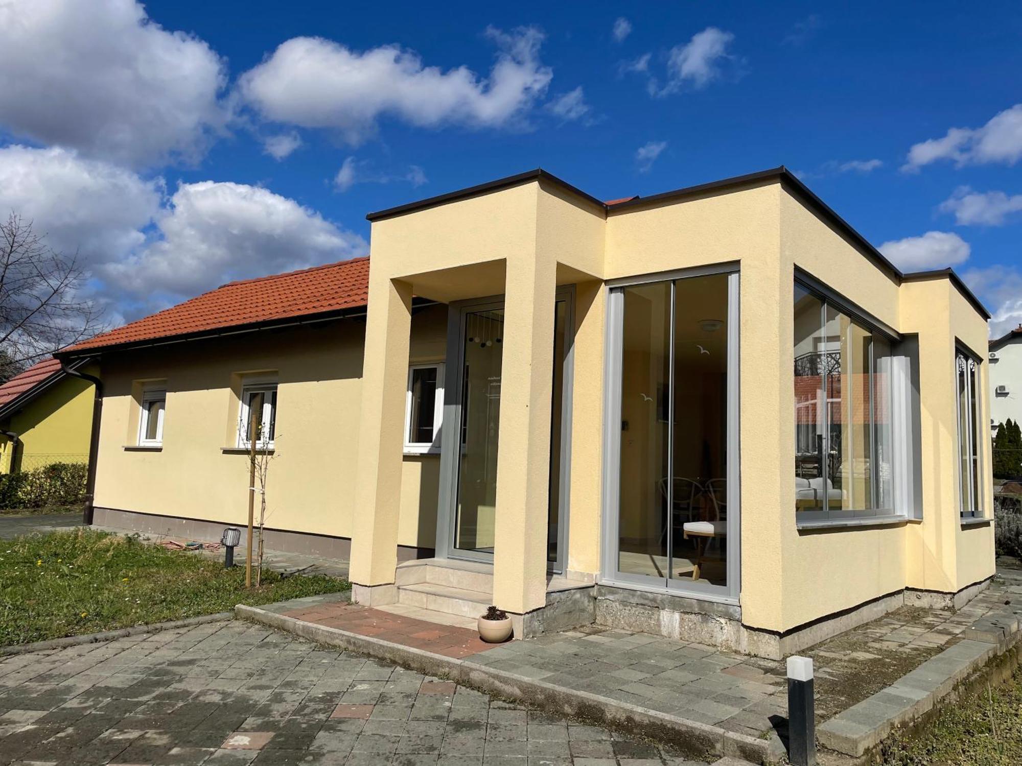 Апартаменты Minihaus In Zagreb Сесвете Экстерьер фото
